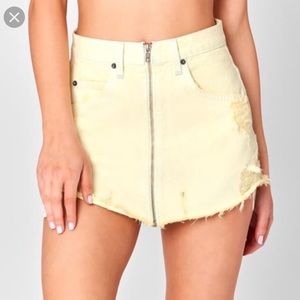 Carmar (LF) light yellow denim skirt. New with tag